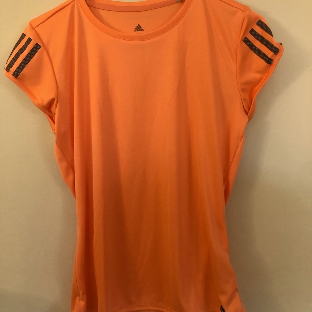 Neon orange workout dryfit